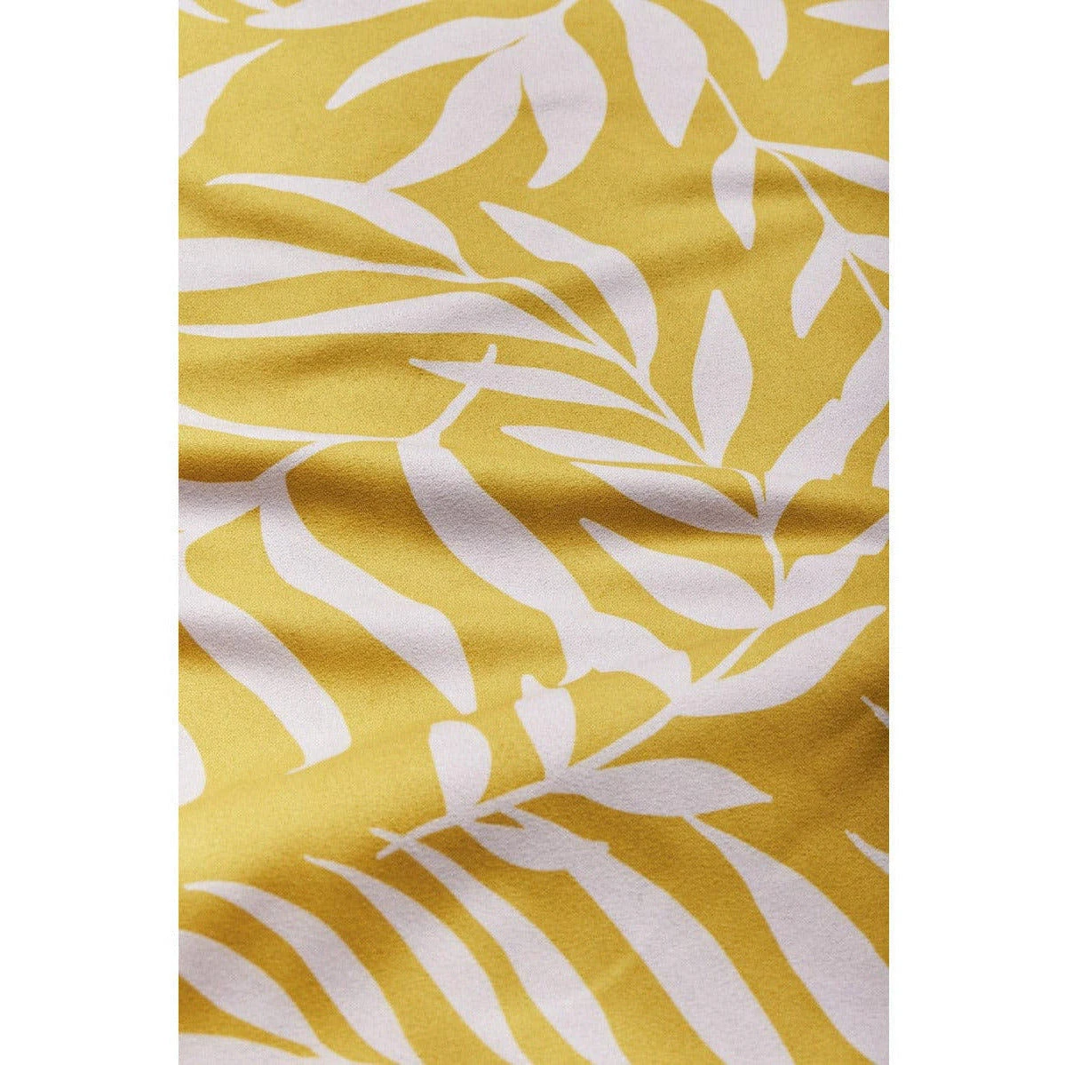 Nomadix Bandana Towel 5 Nomadix Bandana Towel - Image 3